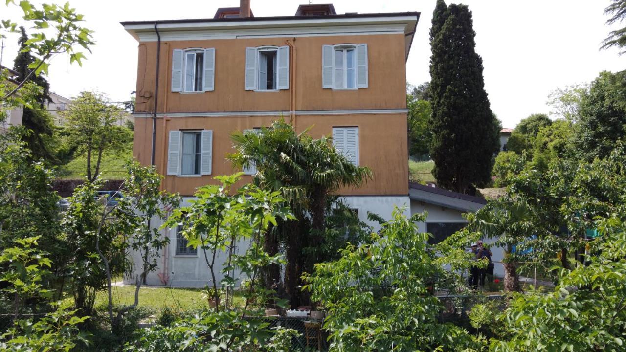 B&B Aquilone Урбино Экстерьер фото