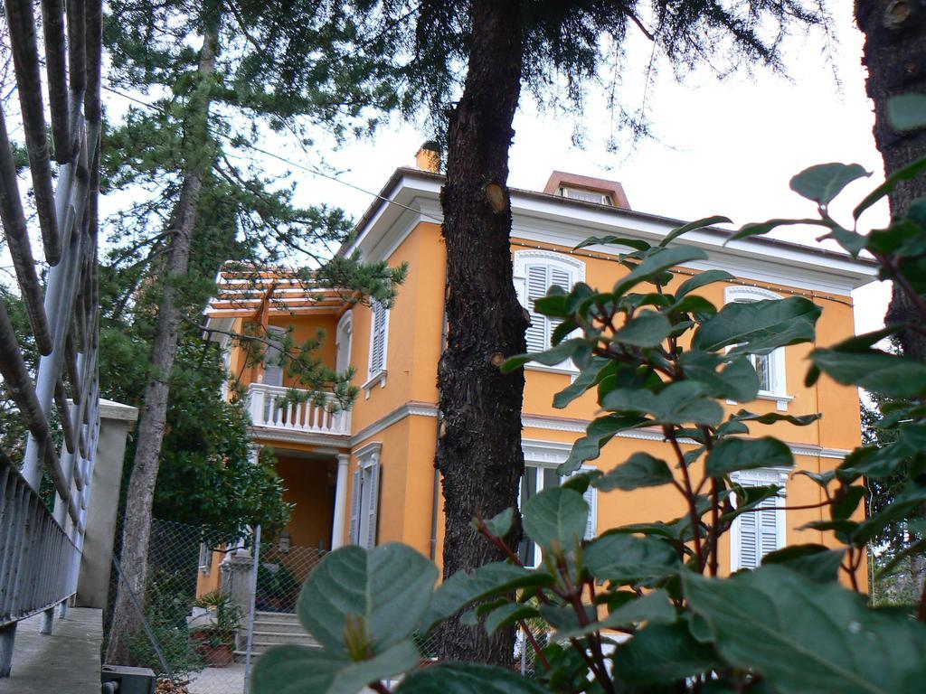 B&B Aquilone Урбино Экстерьер фото