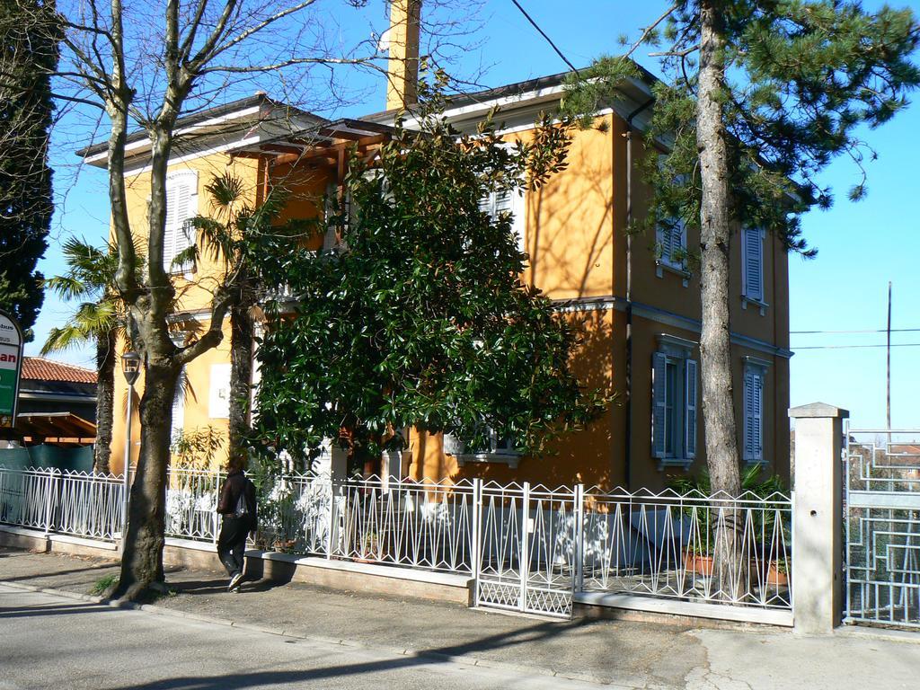 B&B Aquilone Урбино Экстерьер фото