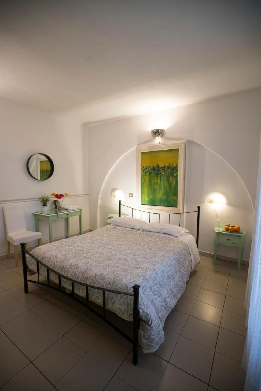 B&B Aquilone Урбино Экстерьер фото