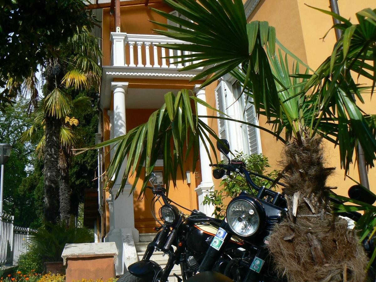 B&B Aquilone Урбино Экстерьер фото